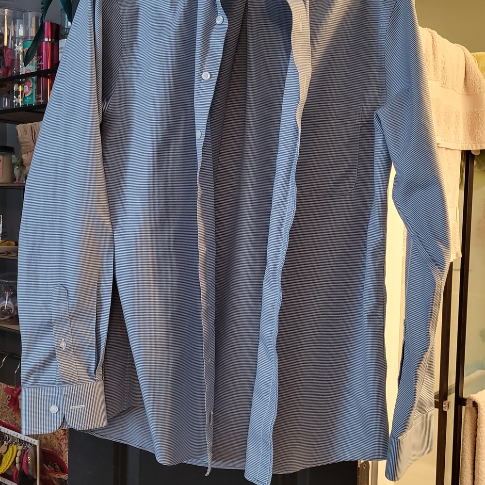 Men's Light Blue Micro-houndstooth Dress Shirt - Classic Button-Down